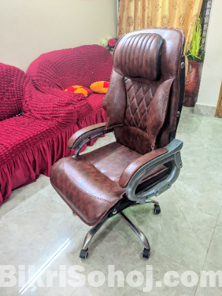 BOSS Chair